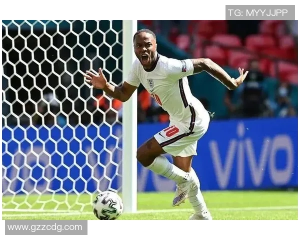 新生代足球球星任意球技巧大比拼 助力球队攻城拔寨展现非凡天赋